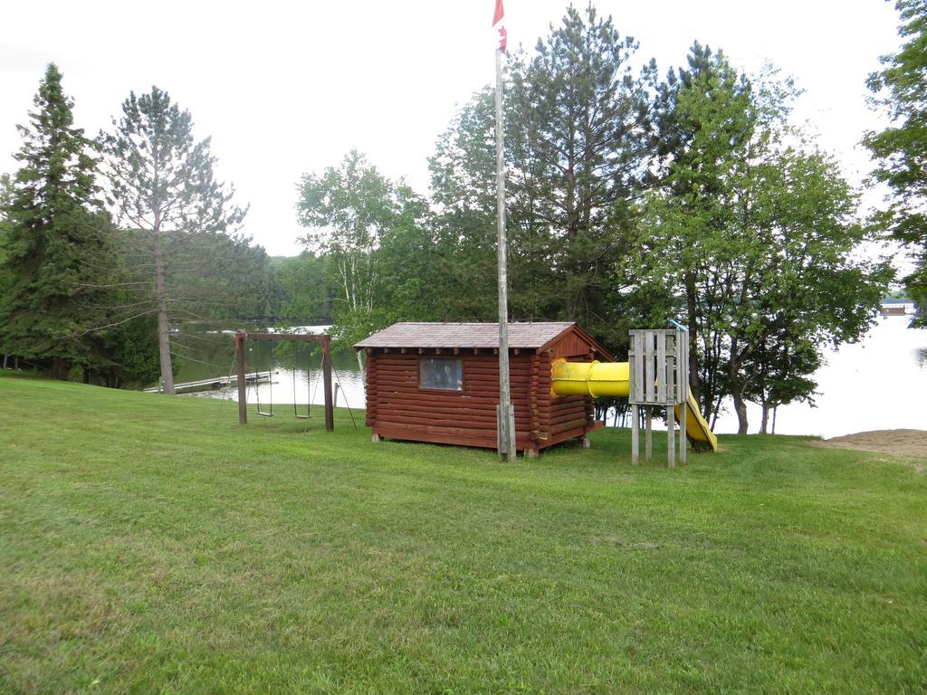 Bondi Village Cottage Resort Lake of Bays Exterior foto