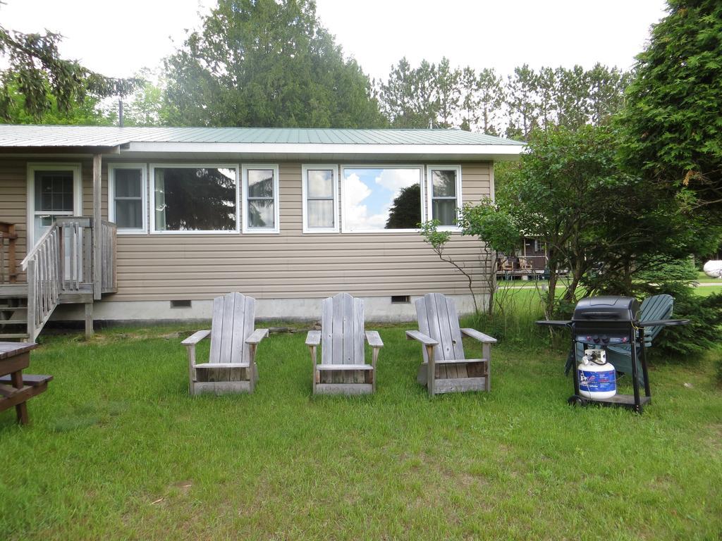 Bondi Village Cottage Resort Lake of Bays Exterior foto